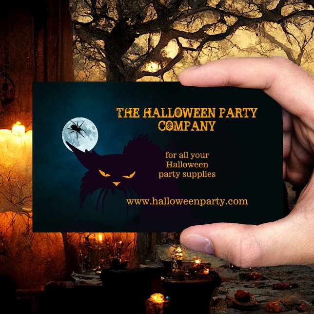 Cartão de visita de Festa de Halloween de Gato Mág (Halloween business card showing an angry black cat in the night with a spider on a full moon)