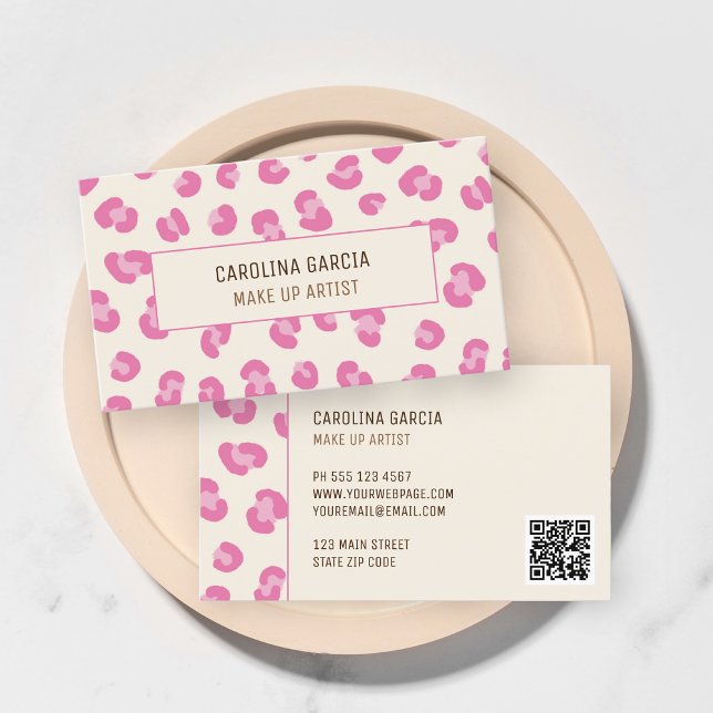 Cartão de Visita de Maquiadora com Rosa Moderno (Chic professional personalized blush pink leopard print makeup artist business card)