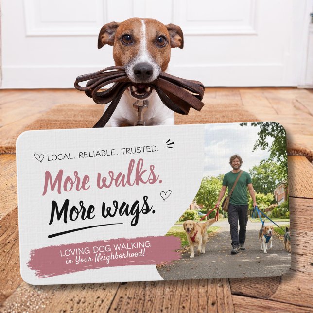 Cartão de Visita de Passeio de Cães com Código QR (Dog Walking Business Card with QR Code)