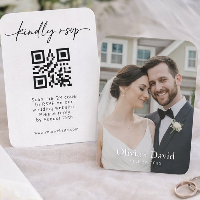 Cartão De Visita Design de Script de QR Code de RSVP de Casamento M (Classy wedding website sign with bride and groom photo)