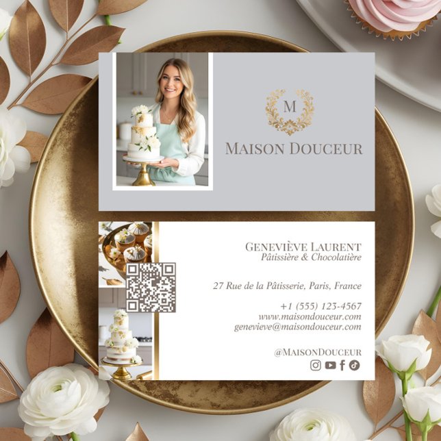 Cartão De Visita Elegant Luxury Home Baker Floral Crest Monogram  (Elegant Luxury Home Baker Floral Crest Monogram Business Card)