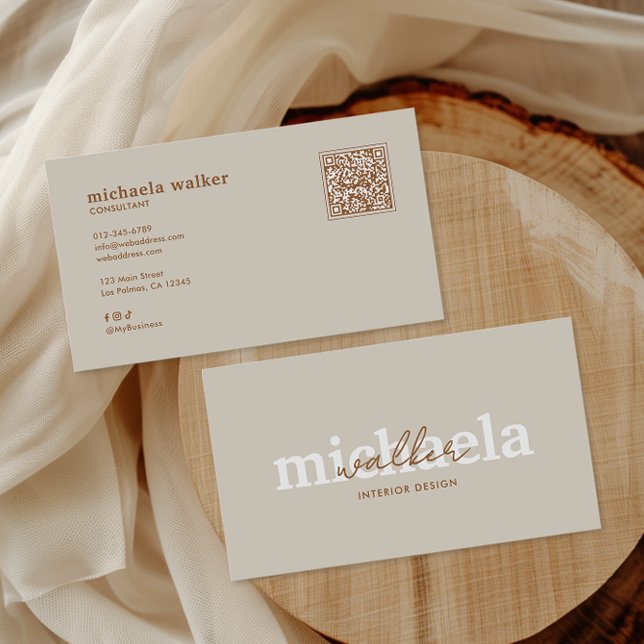 Cartão De Visita Elegant Script QR Code & Social Media (Criador carregado)