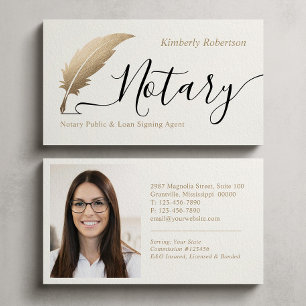Cartão de Visita Elegante em Dourado com Caligrafi
