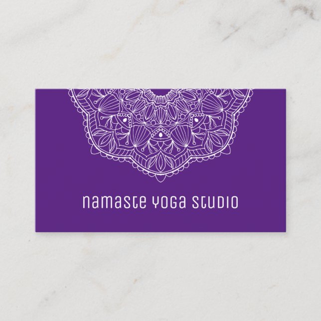 Cartão De Visita Elegante Púrpura Desenhou Mandala Yoga Instrutor (Frente)
