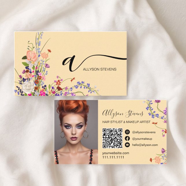 Cartão De Visita Feijões-chic makeup foto inicial qr code (Wildflowers chic hair makeup photo initial qr code business card on peach)