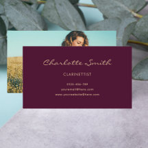 Foto Clarinetist Burgundy Elegant