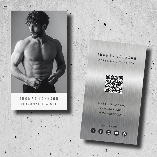Cartão De Visita Foto de Malhação do Treinador Pessoal de Metal Bru (Brushed Metal Personal Trainer Fitness Photo Business Card)