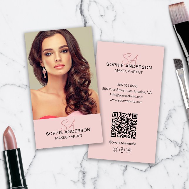 Cartão De Visita Foto do artista monograma moderno rosa (Modern Monogram Makeup Artist Photo Pink Business Card)