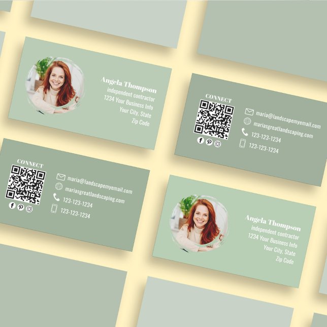 Cartão De Visita Green Photo QR Code Social Media (Business card template with a photo template and a scannable QR code. )