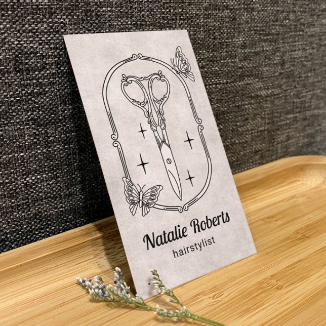 Cartão De Visita Hair Stylist Cute Scissor & Butterflies QR Code (Criador carregado)