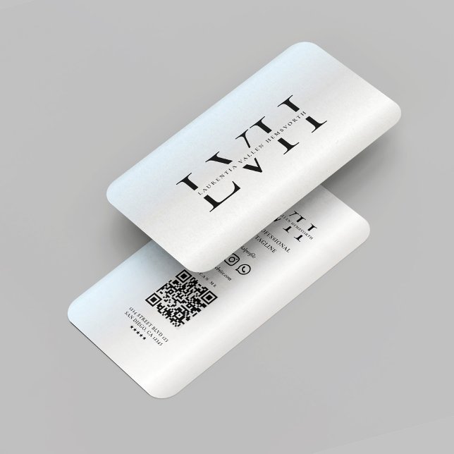 Cartão De Visita Iniciais Profissionais em Monograma Moderno Prata (Modern Monogram Professional Marketing Executive Initials Elegant Silver QR Code Business Card)
