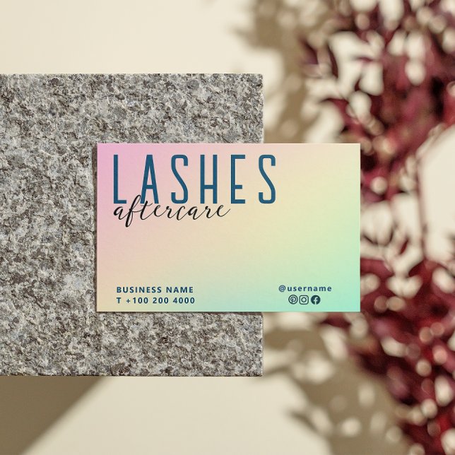 Cartão De Visita Lash Holográfico Do Pastel Após Instrução De Trata (Pastel Holographic Lash After Care Instruction Business Card)