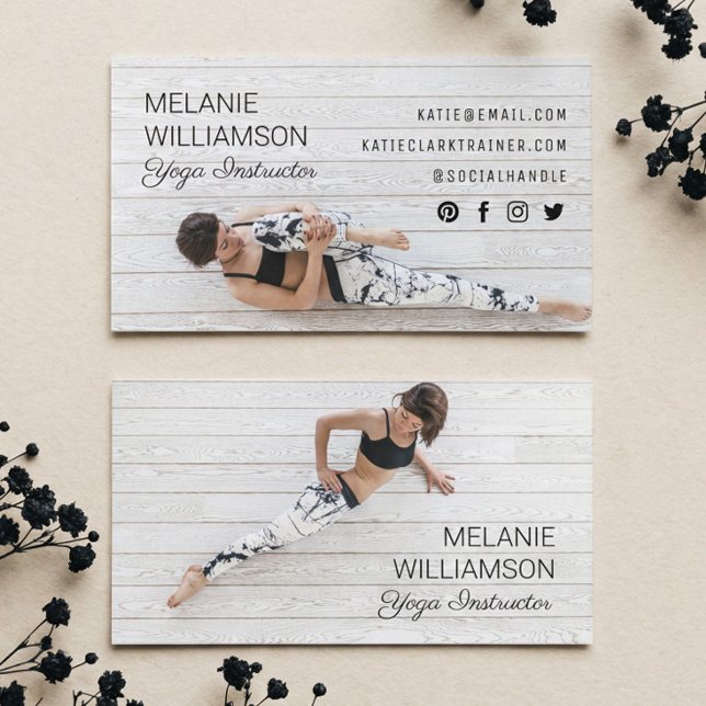Cartão De Visita Layout de Foto do Instrutor Yoga Moderno e Minimal (Modern Minimal Yoga Fitness Instructor Photo Business Card)