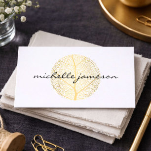 Cartão De Visita Logotipo Dourado Elegante em branco