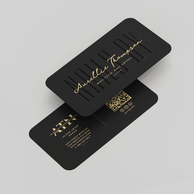 Cartão De Visita Manicurista de tecnologia moderna monograma negro  (Modern Nail Tech Manicurist  Nail Artist Monogram Elegant Black Gold Business Card
)
