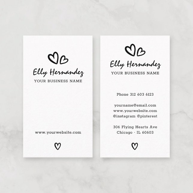 Cartão De Visita Máquina de Digitalização de Script Moderno Corta V (Modern Simple Script Typewriter Hearts Black and White Professional Vertical Business Card Template.)