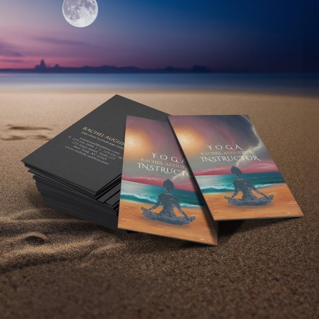 Cartão De Visita Meditação pacífica de ioga em lua, Sky Ocean Beach (Criador carregado)