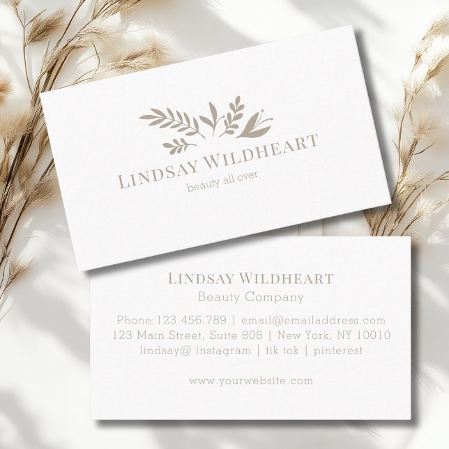 Cartão De Visita Minimal Floral Beige Botanical Beauty (Minimal Floral White Botanical Beauty Business Card)