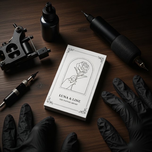 Cartão De Visita Minimalist Tattoo Artist Card with QR Code (Criador carregado)