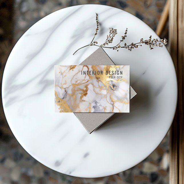Cartão De Visita Mínimo branco e Dourado mármore (White and Gold marble effect effect Business Card for interior design company.)