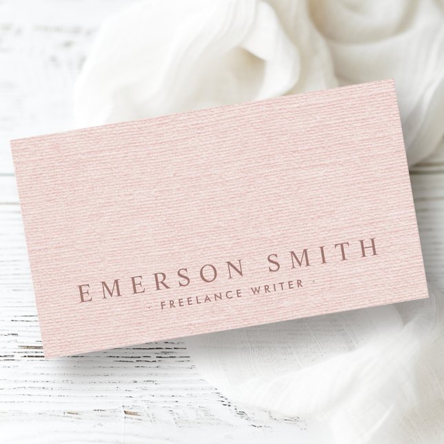 Cartão De Visita Mínimo de tendência de roupa rosada e rosada (Classy blush pink faux linen trendy minimalist business card)