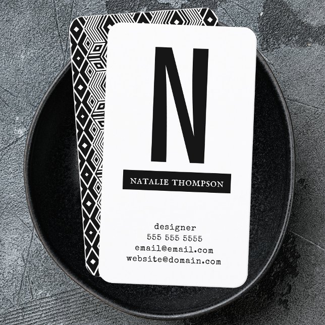 Cartão De Visita Mínimo moderno profissional de tendências simples  (Criador carregado)