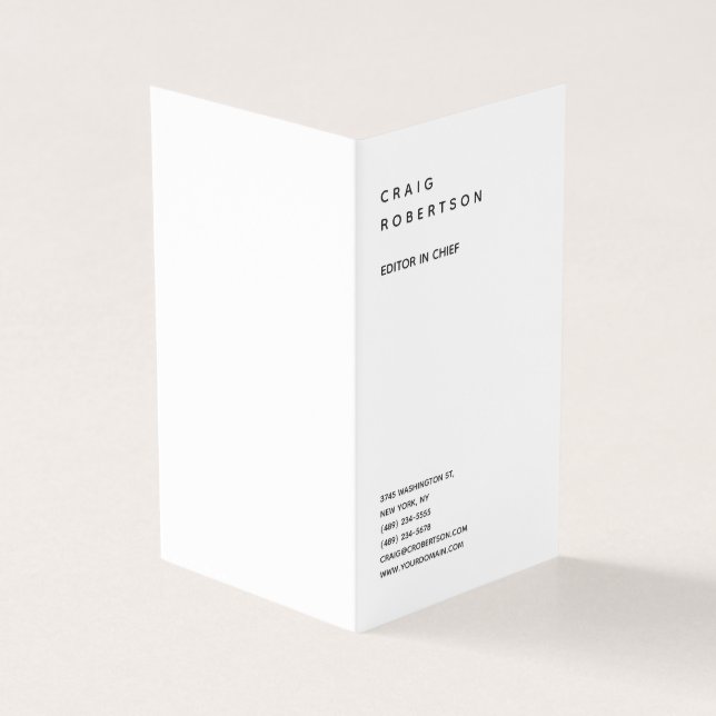 Cartão De Visita Mínimo Vertical Simples Preto e Branco Moderno (Exterior)