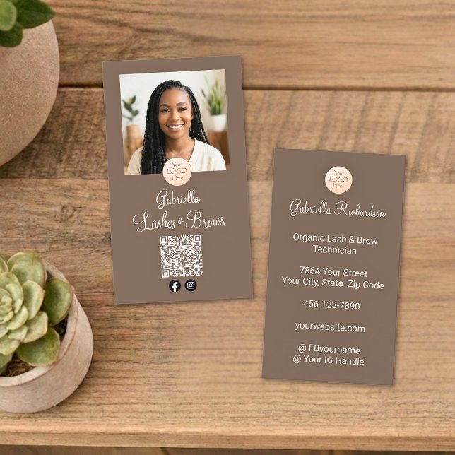 Cartão De Visita Mocha Cream Logo QR Code Photo Lashes and Brows (Criador carregado)