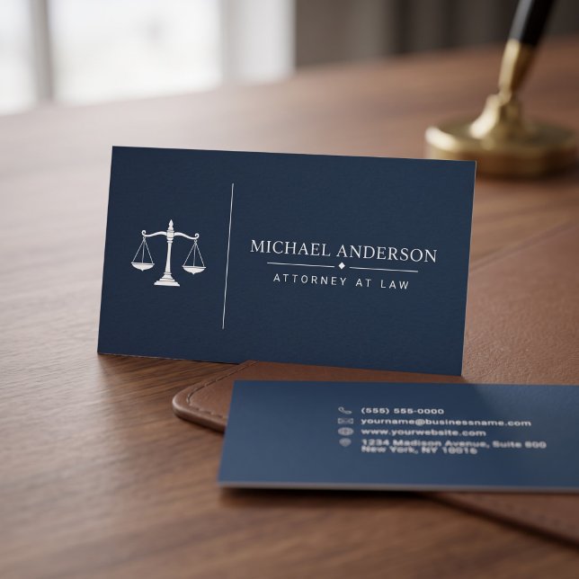 Cartão De Visita Modelo de Advogado Premium (Simulated business cards on table)