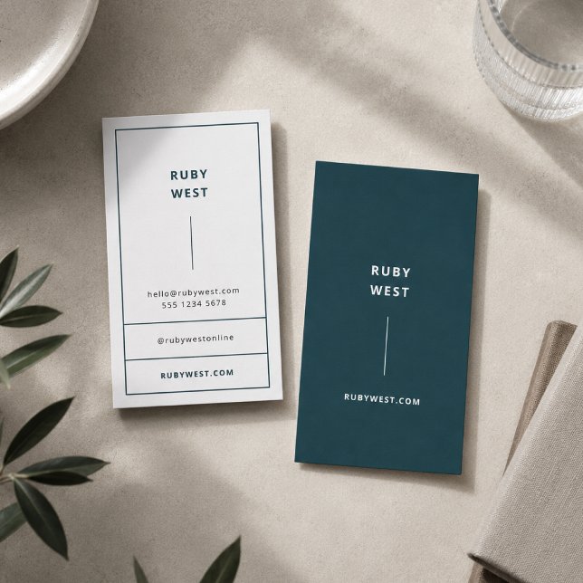 Cartão de Visita | Modelo de Marca Pessoal Minimal (Minimalist business cards template with clean contact details and personal brand styling)