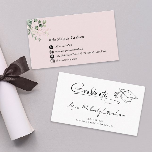 Cartão De Visita Modern Handwritten Script Graduate Name Card (Criador carregado)