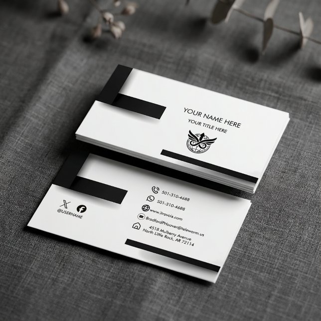 Cartão De Visita Modern Minimalist Black & White Logo Business Card (Criador carregado)