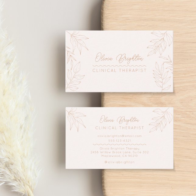 Cartão De Visita Modern Script Pale Tan Peach Therapist (Criador carregado)