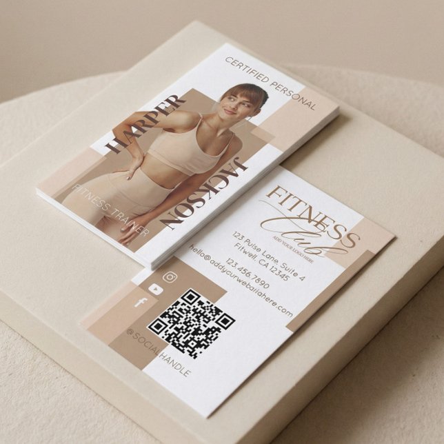 Cartão De Visita Modern Trendy Fitness Trainer Photo Logo QR Code (Modern Trendy Fitness Trainer Photo Logo QR Code Business Card)