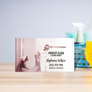 Cartão De Visita Modern Trendy House Limpando Maid Janitorial Busin