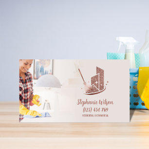 Cartão De Visita Modern Trendy House Limpando Maid Janitorial Busin
