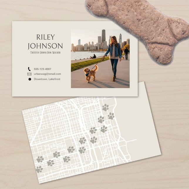 Cartão De Visita Modern Urban Dog Walker Business Card (Criador carregado)