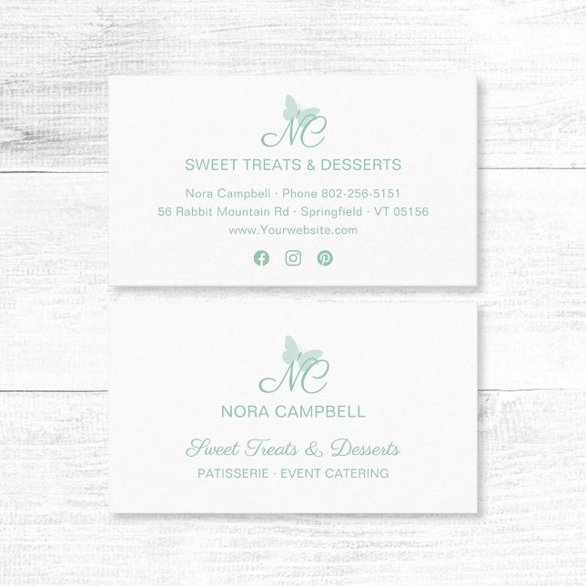 Cartão De Visita Monograma de Script Elegante Mint Borboleta Verde (Modern, elegant mint green typography, butterfly monogram business card with social media icons.)