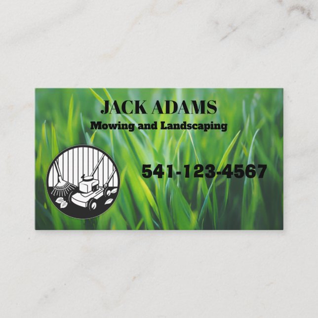 Cartão De Visita Mowing and Landscaping Business Card (Frente)