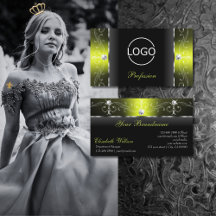 Na moda Black e Yellow Squiggels adicionam logotip