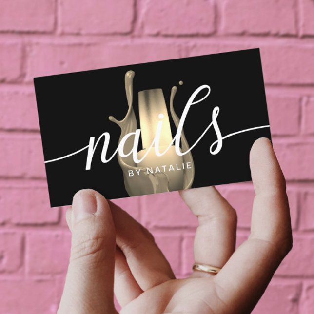 Cartão De Visita Nail Salon Modern Dourada Manicurista de Garrafas  (Criador carregado)
