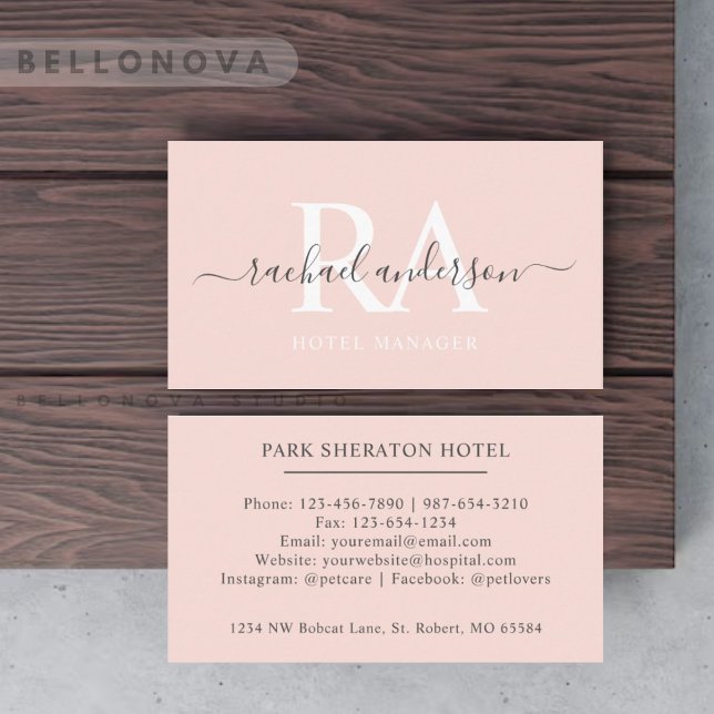 Cartão De Visita Nome personalizado Pálido Pêssego Rosa Branco Mono (Custom Name Pale Peach Pink White Black Monogram Business Card)