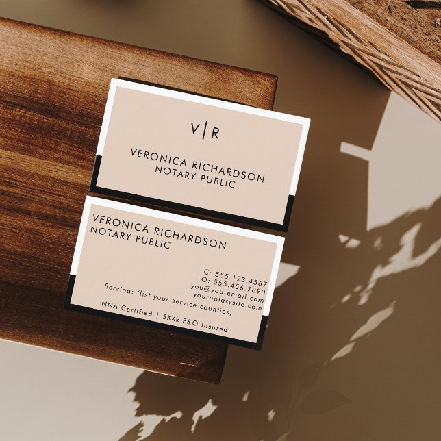 Cartão De Visita Notariado de ambiente limpo mínimo bege e preto (Criador carregado)