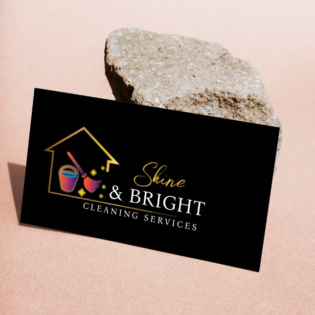 Cartão De Visita Os Serviços De Limpeza Verificam Para Ligar A Pret (Cleaning Services Scan To Connect Black Business Card)