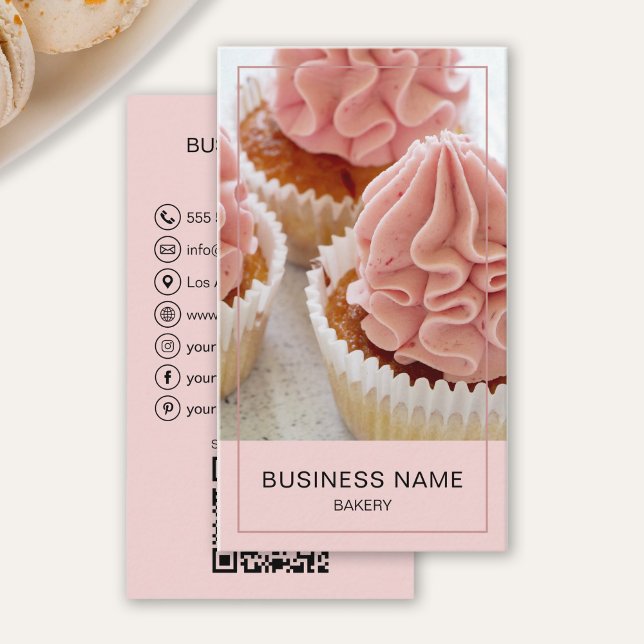Cartão De Visita Pastelaria Moderna Personalizada (Create your own modern Bakery Business Card, change color, add your own icons, scannable QR.)