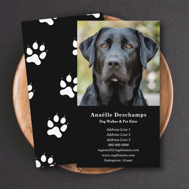Cartão De Visita Pet Sitter Personalizada Pet Sitter de Cachorro Pr (Dog Walker Pet Sitter Custom Photo Black Business Card)