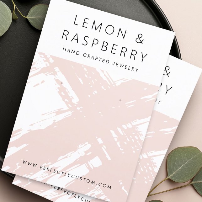 Cartão De Visita Placa de brinco de pincéis rosa-claro moderno (Modern light blush pink brushstrokes earring card)