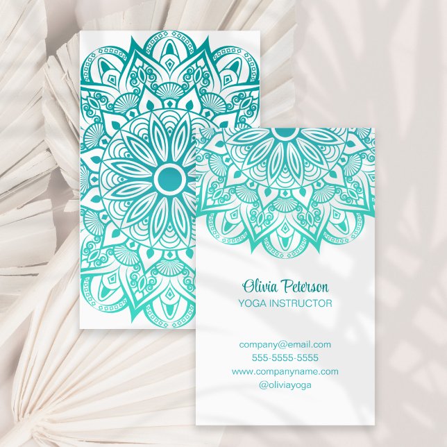Cartão De Visita Professor de Ioga Moderna Turquoise Mandala (Modern Yoga Teacher Turquoise Mandala Business Card on a sunny dry palm leaf.)