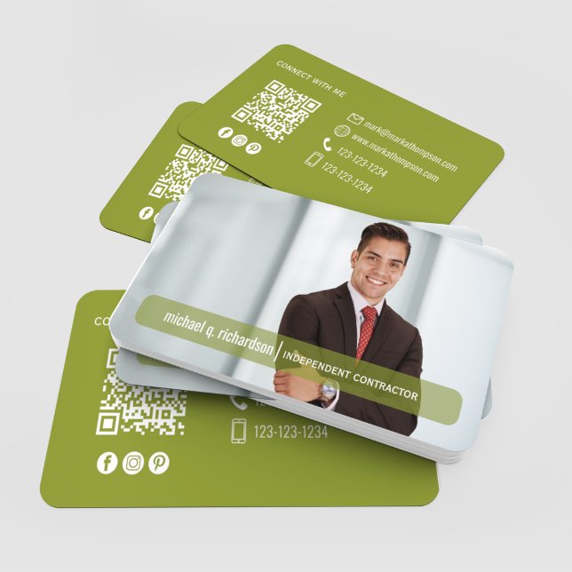 Cartão De Visita QR Code Photo Contact Olive Green Modern  (Olive green QR code photo business cards stacked with modern contact design)