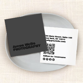 Cartão De Visita Quadrado Código QR para a tipografia em preto preto preto p